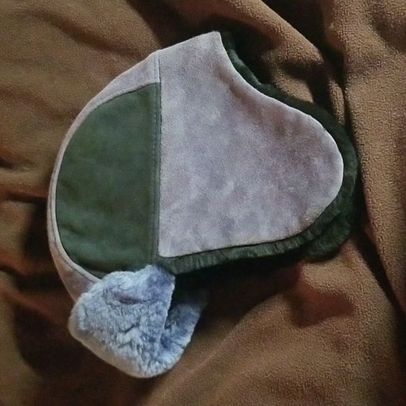 Ugg Kids Unisex Leather & Shearling Trapper hat blue sz. 2-4 years - Picture 5 of 11